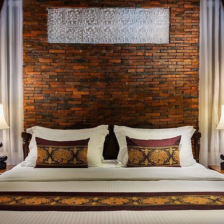 Prasats Boutique Hotel Phnom Penh Exteriör bild