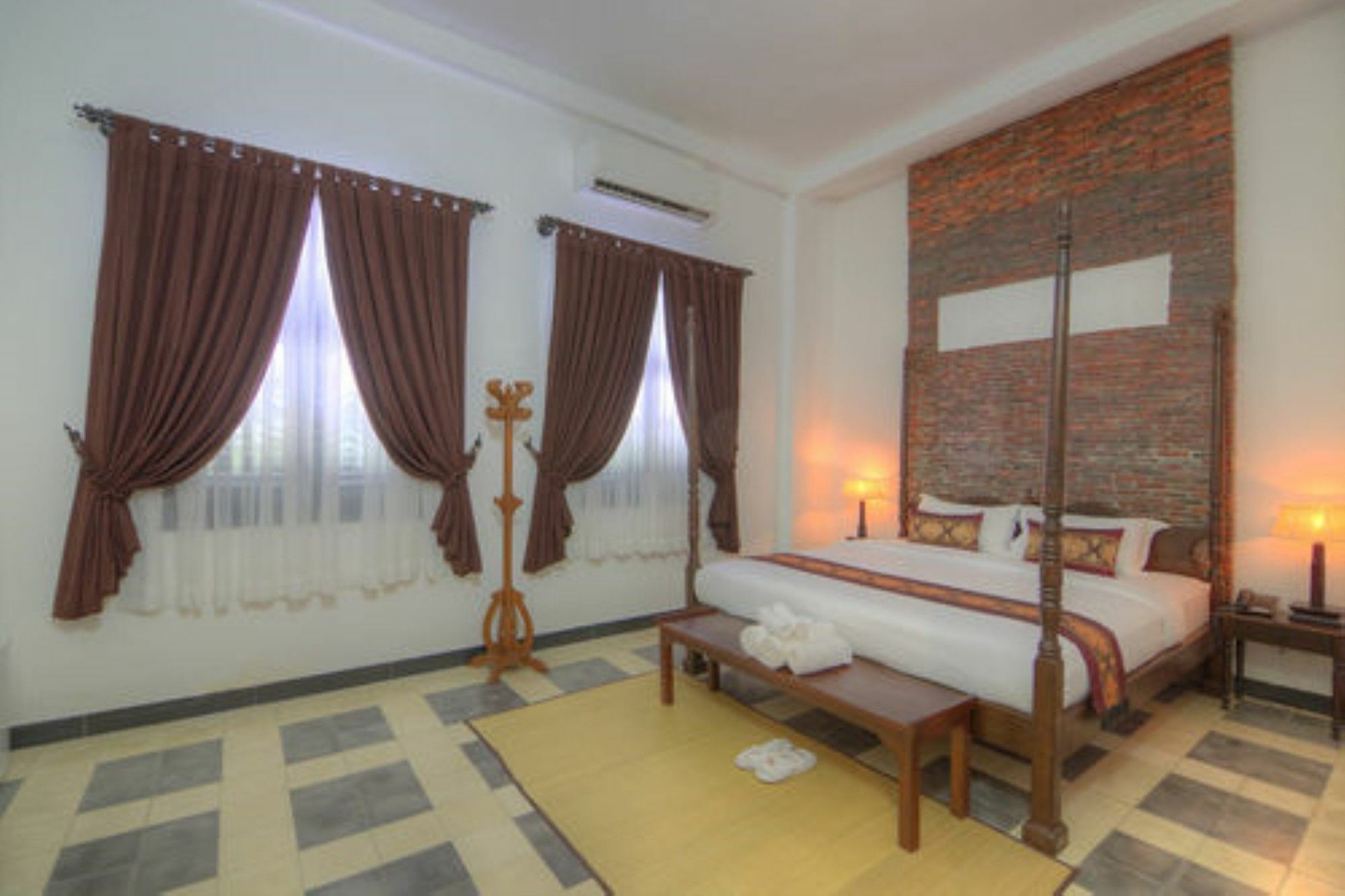 Prasats Boutique Hotel Phnom Penh Exteriör bild