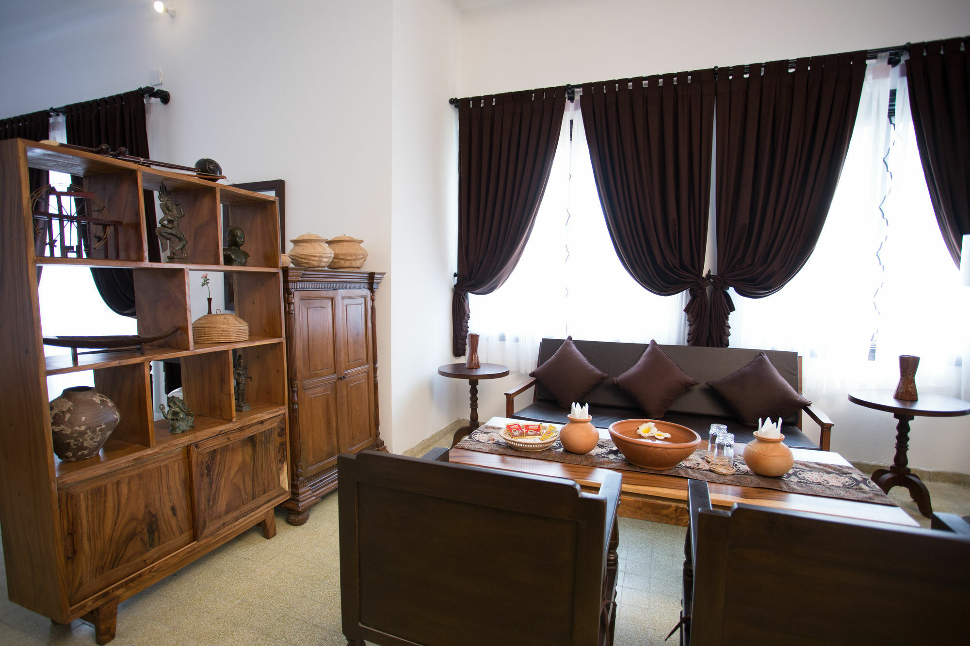 Prasats Boutique Hotel Phnom Penh Exteriör bild
